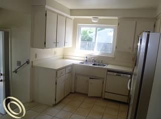 4th image of 31760 N Marklawn St