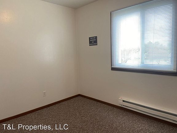 4th image of 902 N 14th St #9034673