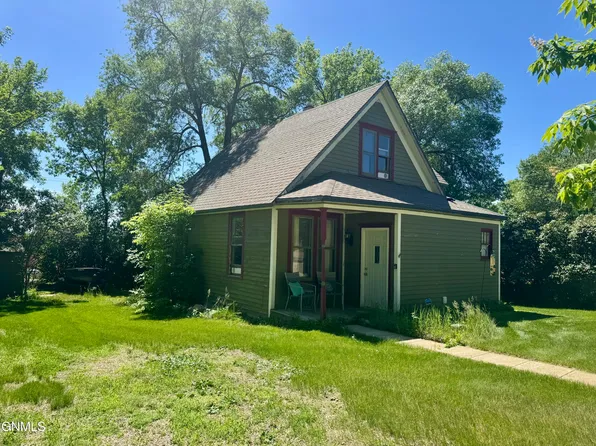 703 4th Ave, Washburn, ND 58577