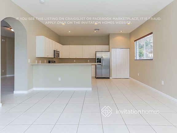 4th image of 15220 SW 10th St
