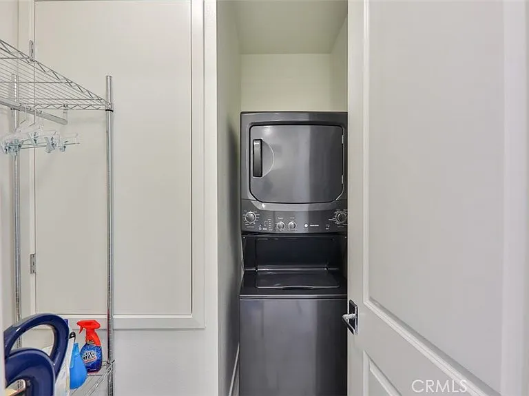 2869 Doheny Way — Photo 49