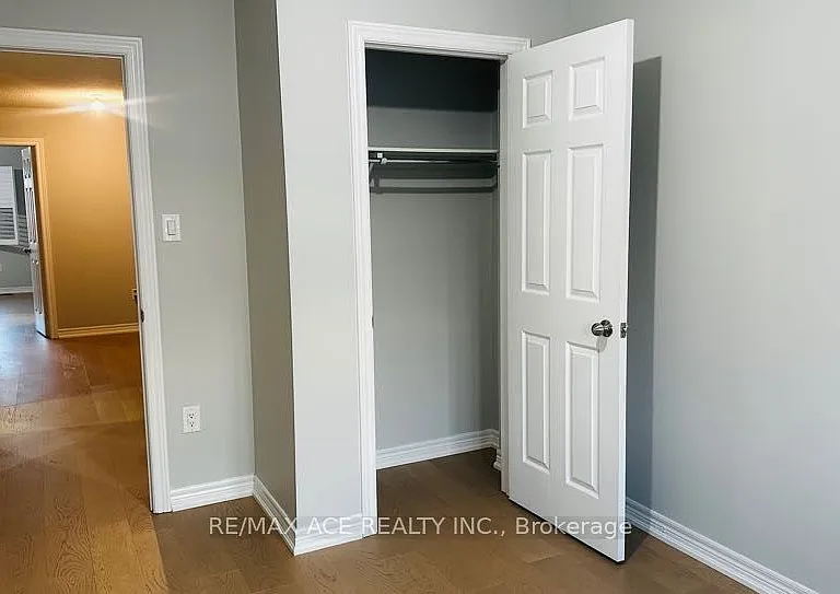 99 Atherton Ave — Photo 27