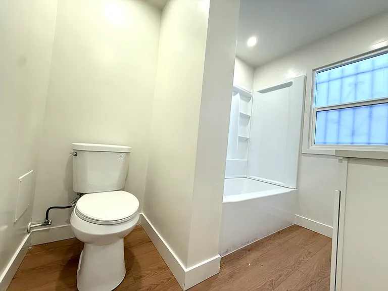 2519 W 42nd St #2519 — Photo 8
