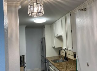 240 N Bayshore Blvd APT 201, San Mateo, CA 94401