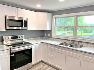 26 Elm St, Randolph, ME 04346