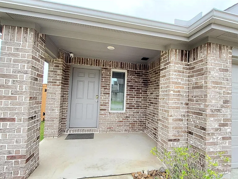 4901 Blue Beetle Ridge Dr — Photo 3