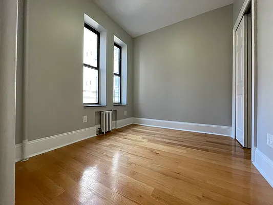 Rented by EXR | media 5