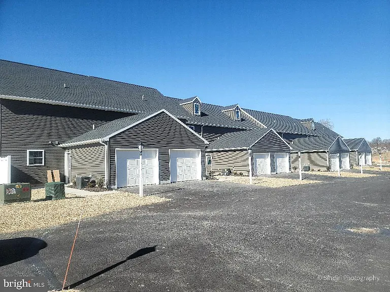 10 Skip Ln — Photo 45