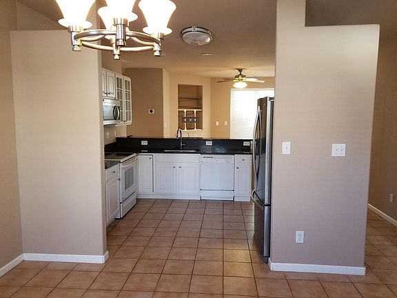 4th image of 4709 Martinique Ct