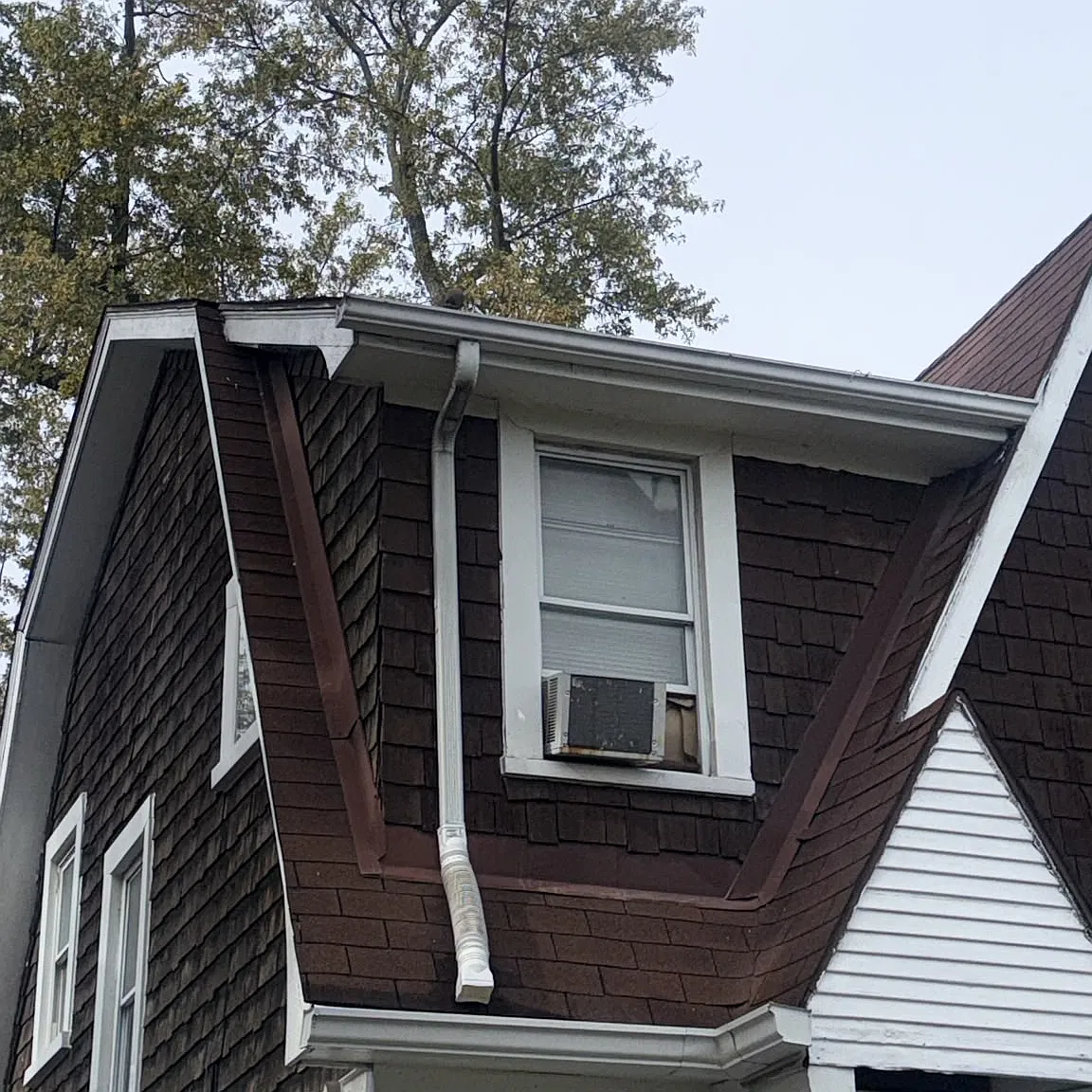 3 bed, 1200 sqft, $1,400 — Photo 2
