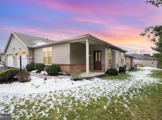 169 Meadowview Dr, Harrisburg, PA 17111