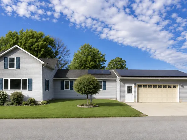 724 Washington Ave, Wabasha, MN 55981