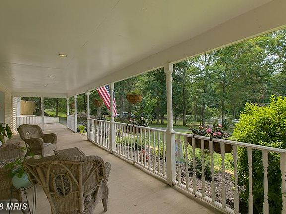 Relax On The Front Porch!