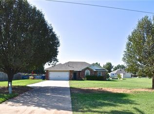 323 W Triplett Rd, Guthrie, OK 73044