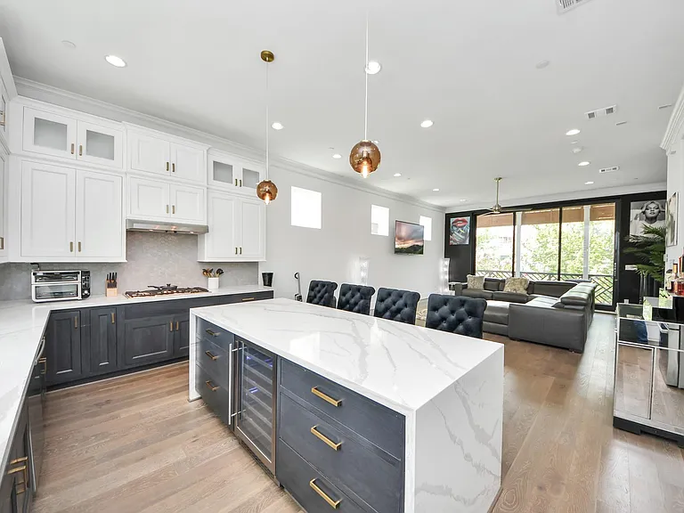 8724 Oak Kolbe Ln — Photo 24