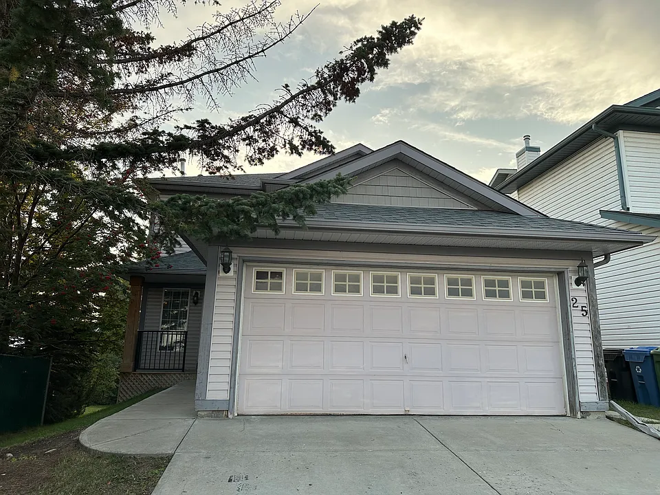 25 Scotia Point NW #25