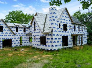 4957 Peachtree Dunwoody Rd, Sandy Springs, GA 30342