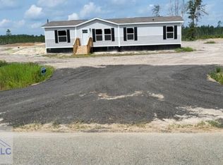 4717 Smith Ln, Waycross, GA 31503