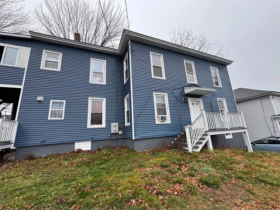 3 bed, 2240 sqft, $2,500 — Photo 2