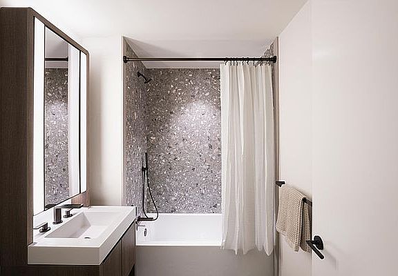3rd image of 1 W 60th St #5A