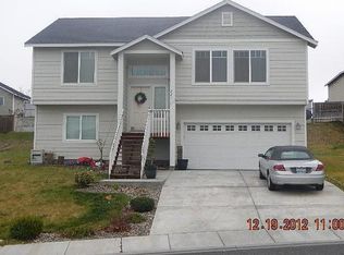 229 W 52nd Ave, Kennewick, WA 99337