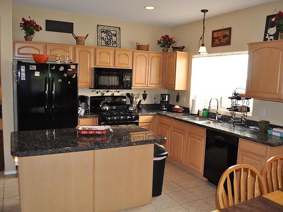 5th image of 8410 W Mary Ann Dr