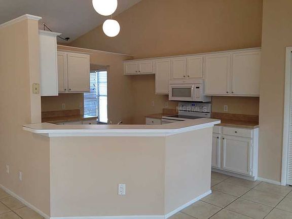 5th image of 1067 Kelly Creek Cir