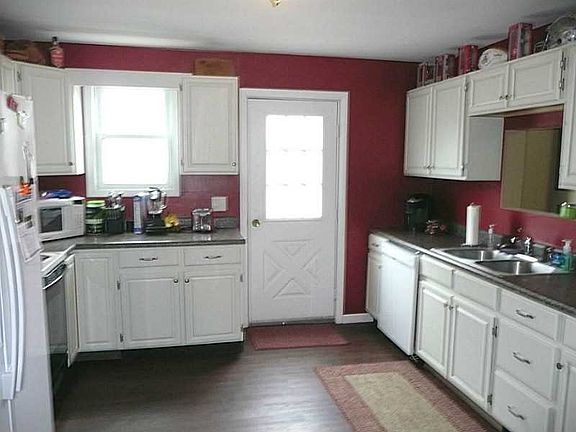 4th image of 926 Covington Ave