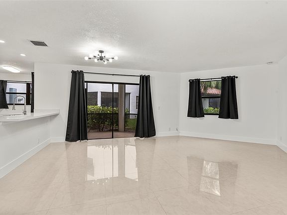 4th image of 231 NW 36th Avenue #231