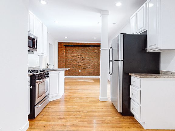 3rd image of 507 W 147th St #12A