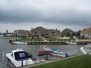 1st image of 139 Marina Point Dr