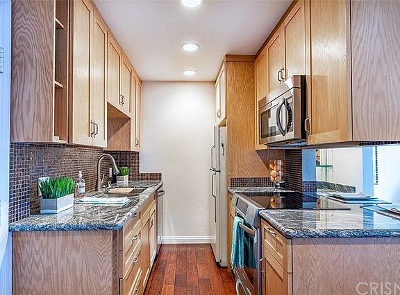 4th image of 20234 Cantara St Unit 265