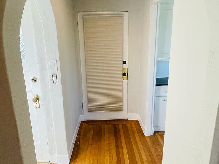 845 Waller St #4 — Photo 8