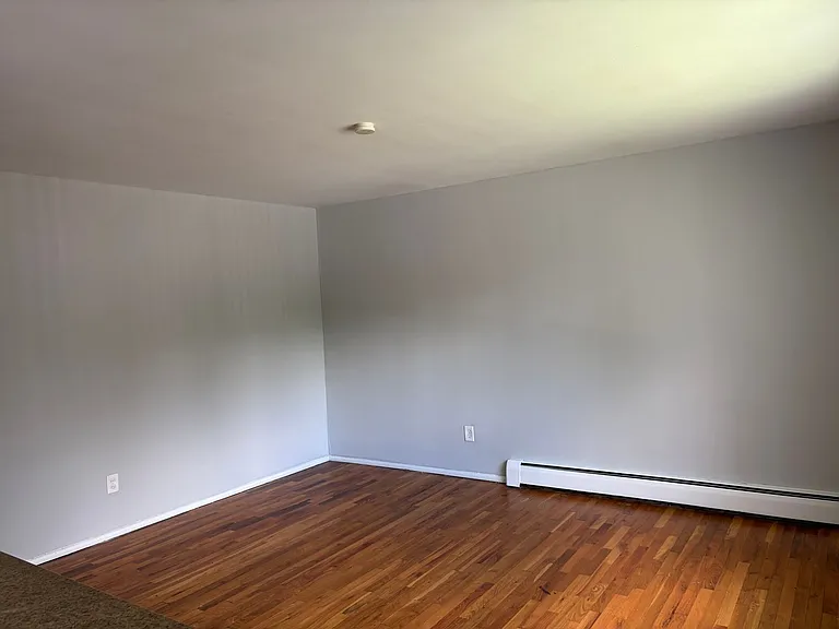 2955 Madison — Photo 3