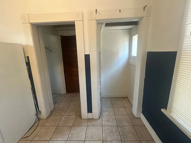 King Ave 222 MLR — Photo 5