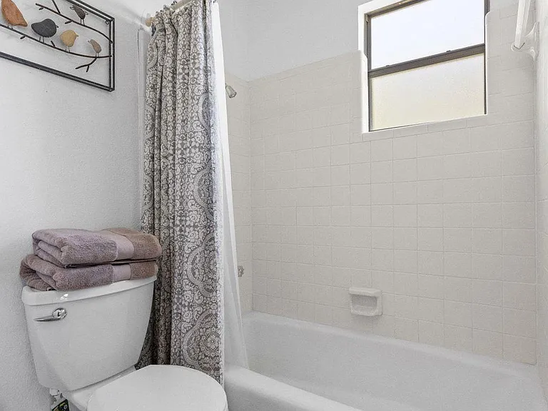 650 Springlake Dr — Photo 17