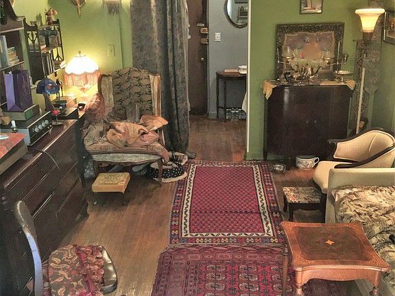 3rd image of 6861 Yellowstone Blvd APT 109