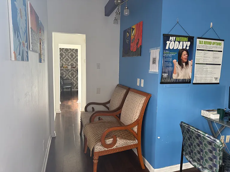 4302 S Claiborne Ave — Photo 5