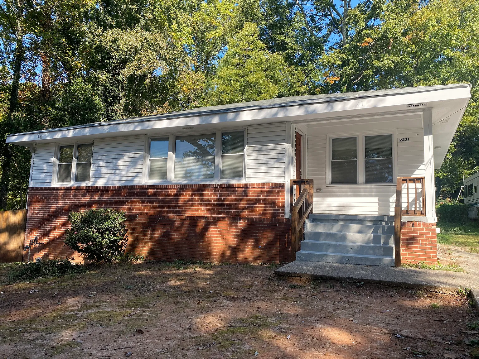 2431 Baxter Rd SW photo 1