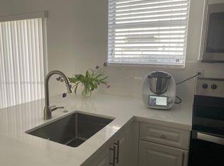 5245 NW 112th Ave, Miami, FL 33178