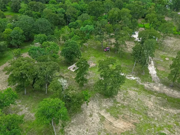 15425 Tierra Grande Dr, Needville, TX 77461