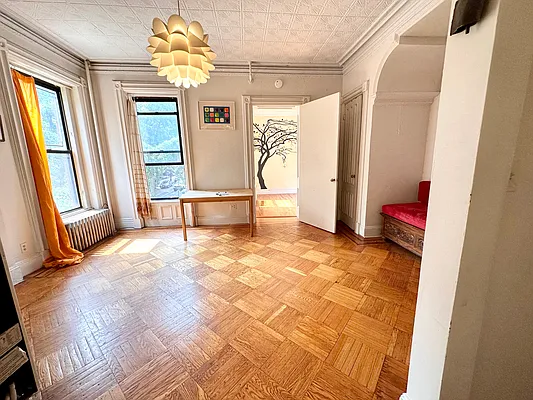 Rented by Garfield Realty  | media 9