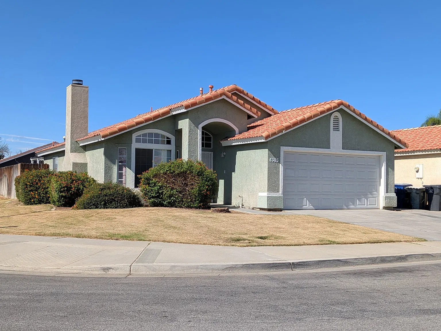 4303 Stride Way — Photo 2