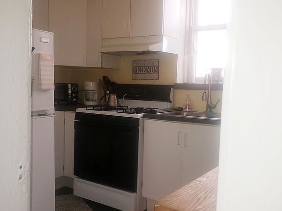4th image of 945 Amsterdam Ave #5C