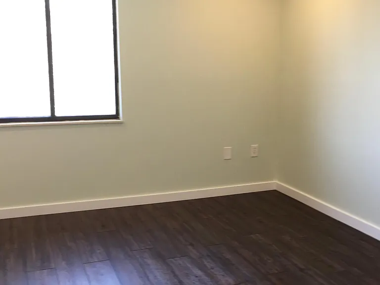 3208 Kennett Sq — Photo 12