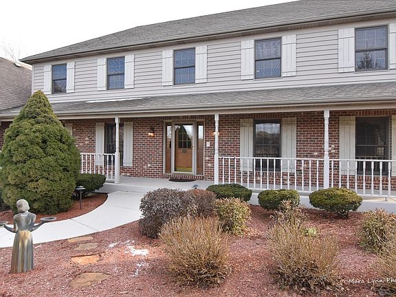 4th image of 38W537 Bonnie Ct