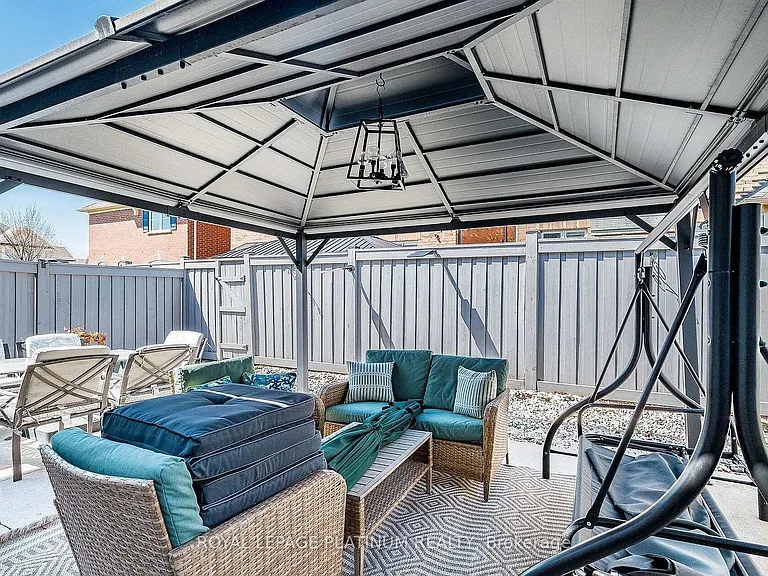 43 Arkwright Dr — Photo 33