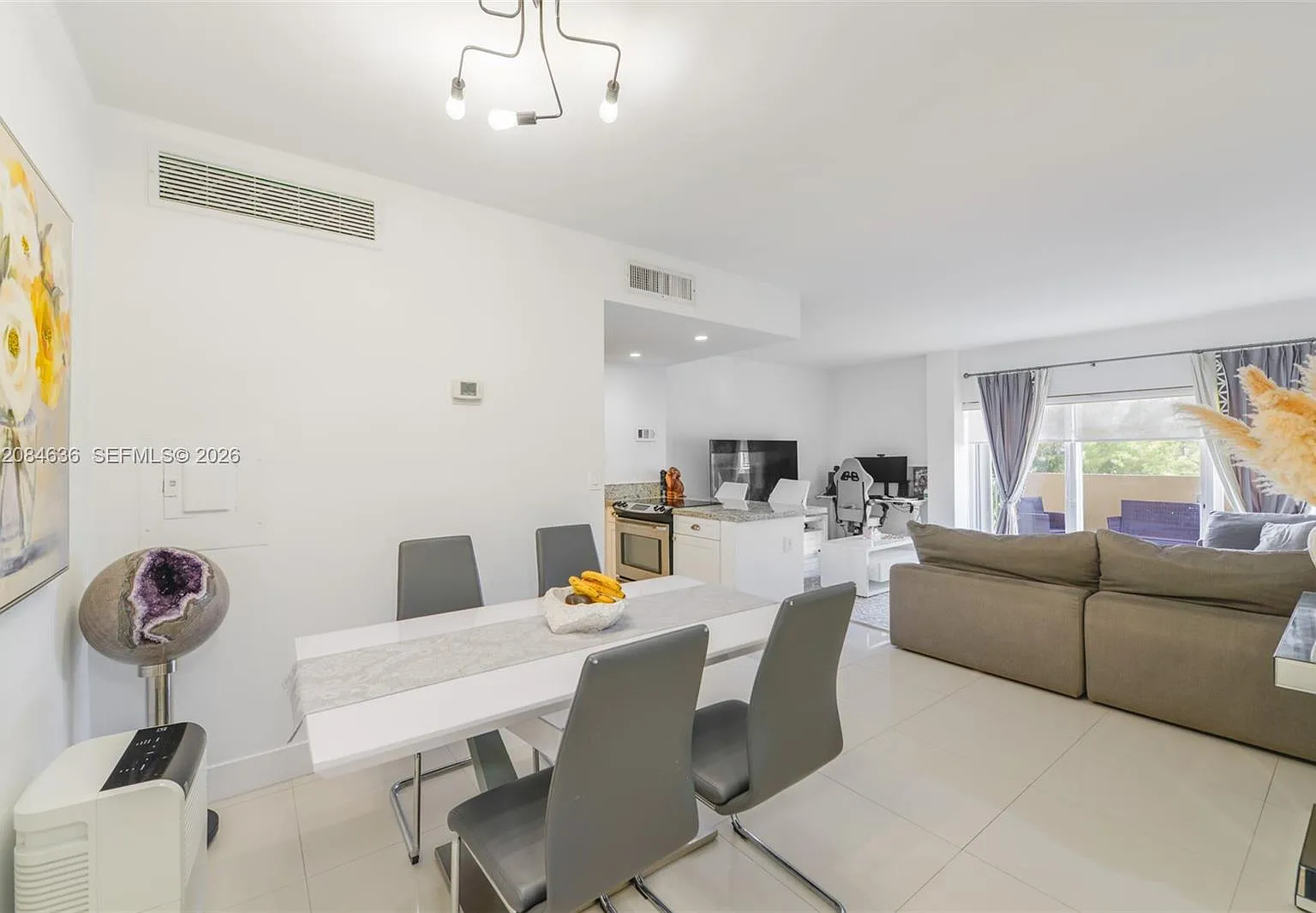 Clipper Condo No 1 — Photo 1