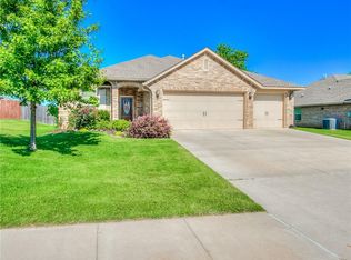 4925 Kelly Lakes Dr, Edmond, OK 73025