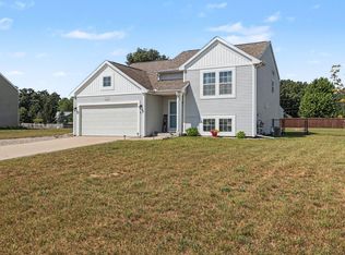 11157 Meadow Wood Cir, Greenville, MI 48838